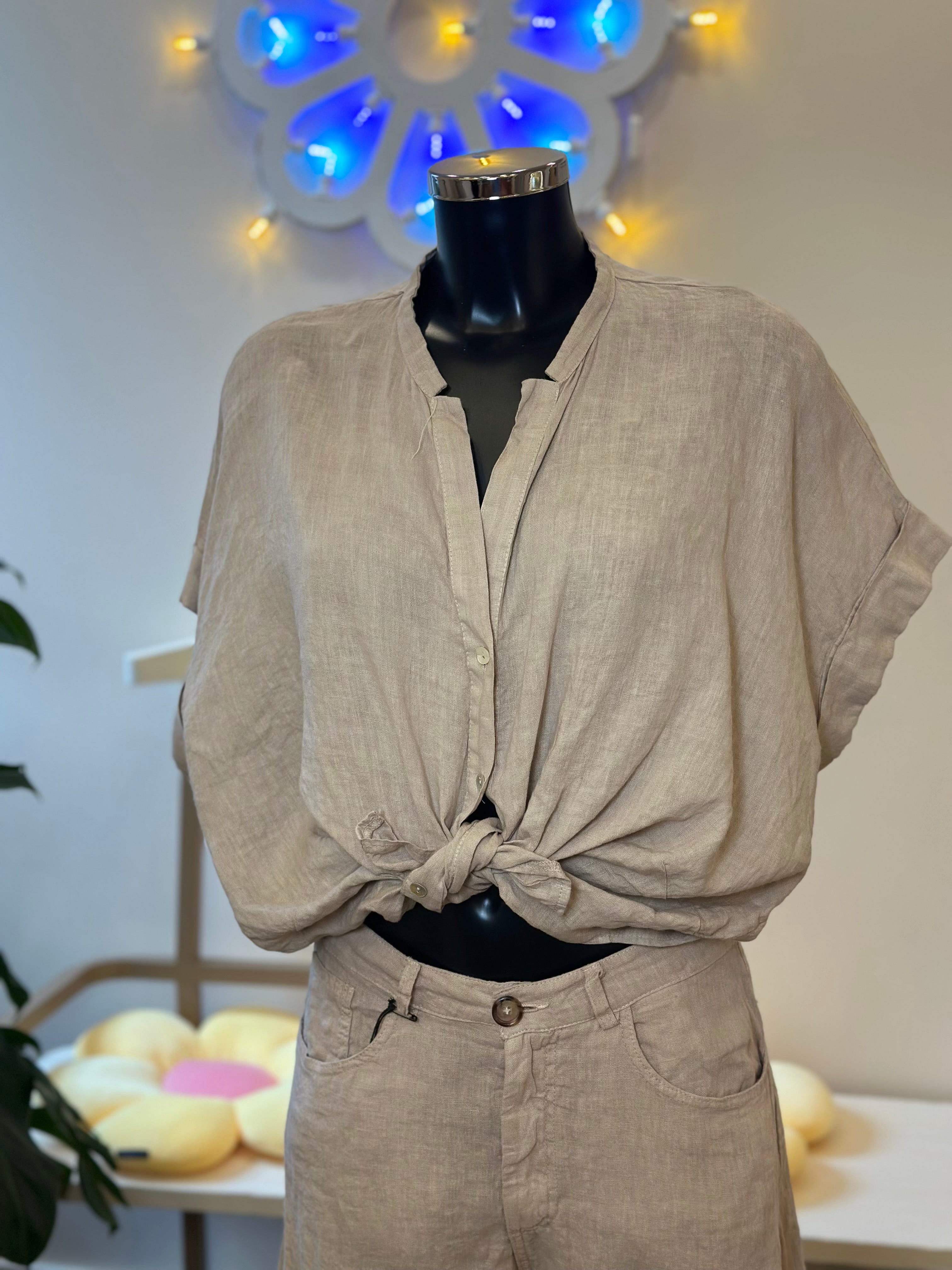 Leinen-Knotenhemd Beige