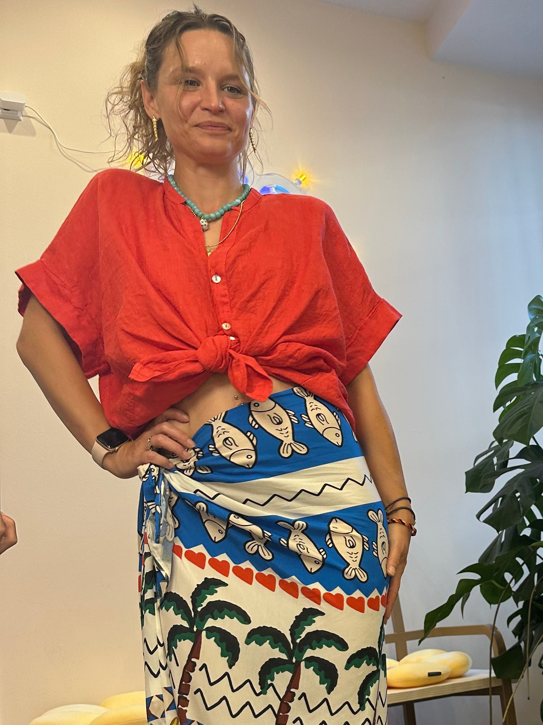 Leinen Bluse mit Knoten in Rot