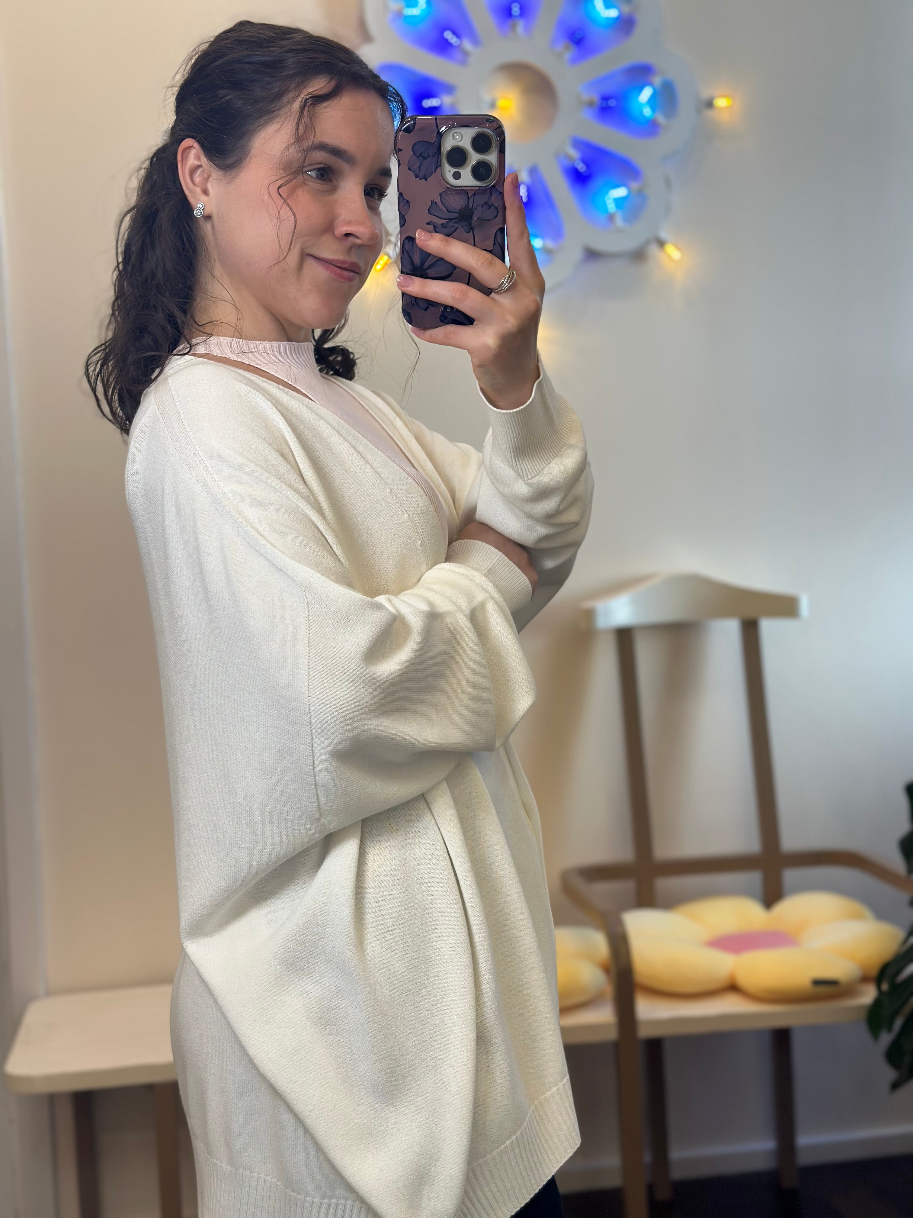 Kontatto – Strickjacke mit Knöpfen Viskose Weiß