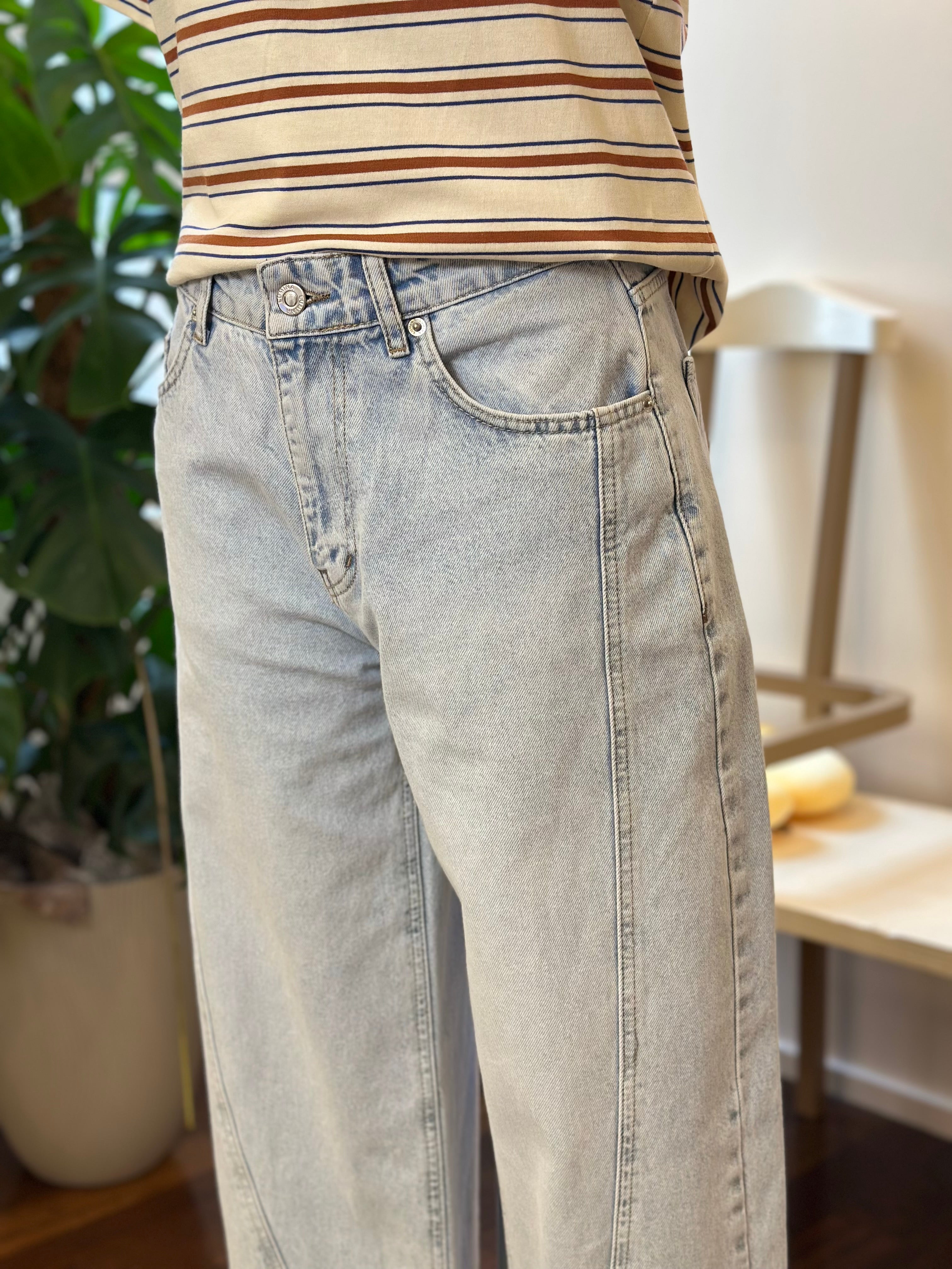 Jeans Hellblau