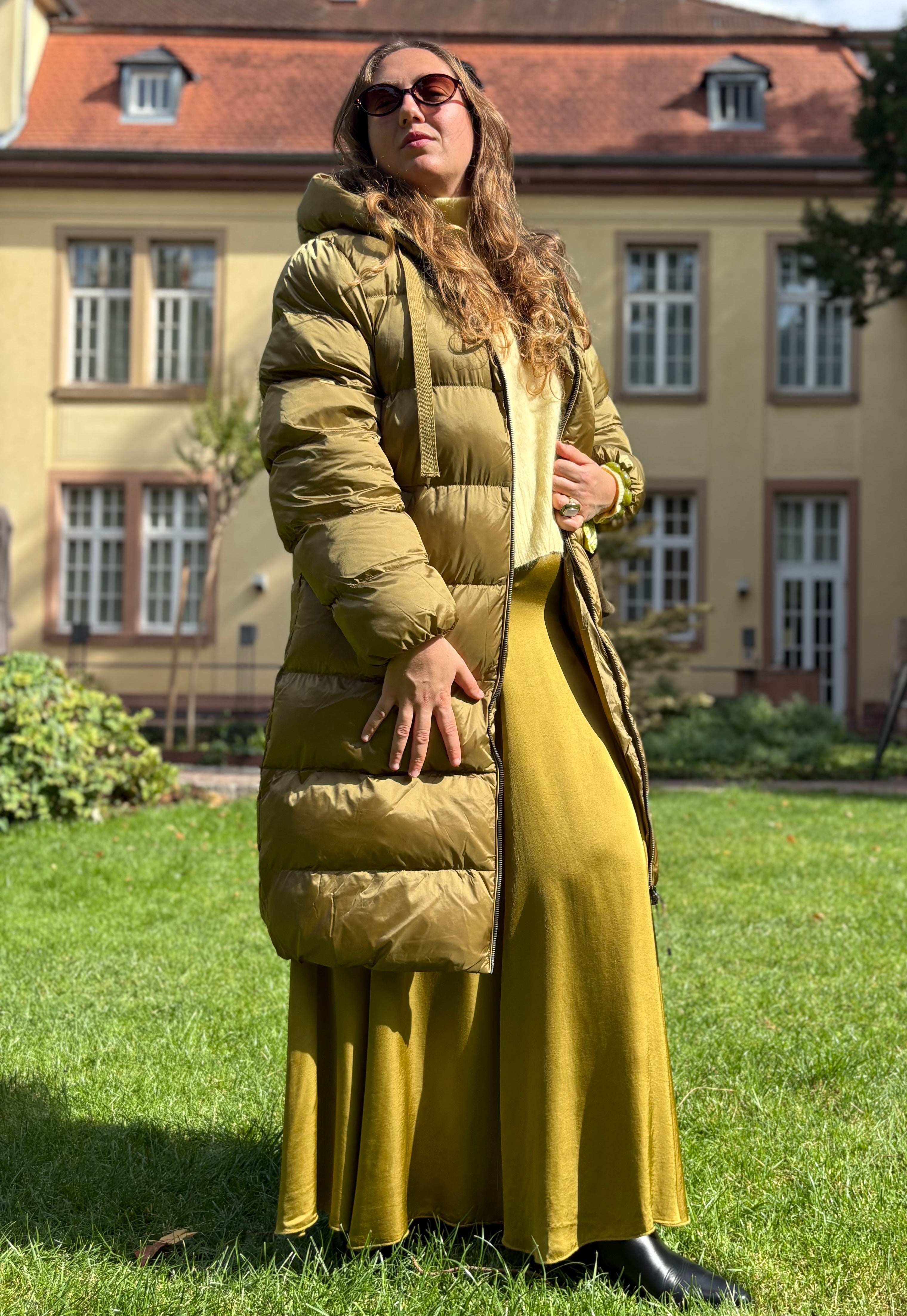 Lange Steppjacke Sion Grün mit Kapuze – NO.1 COMO