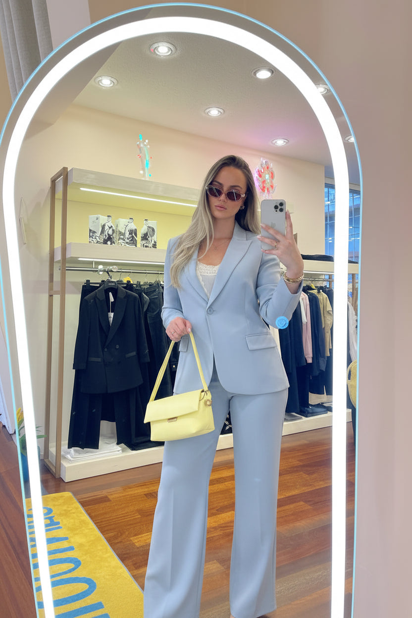 Hosenanzug Hellblau Blazer und Hose Kontatto