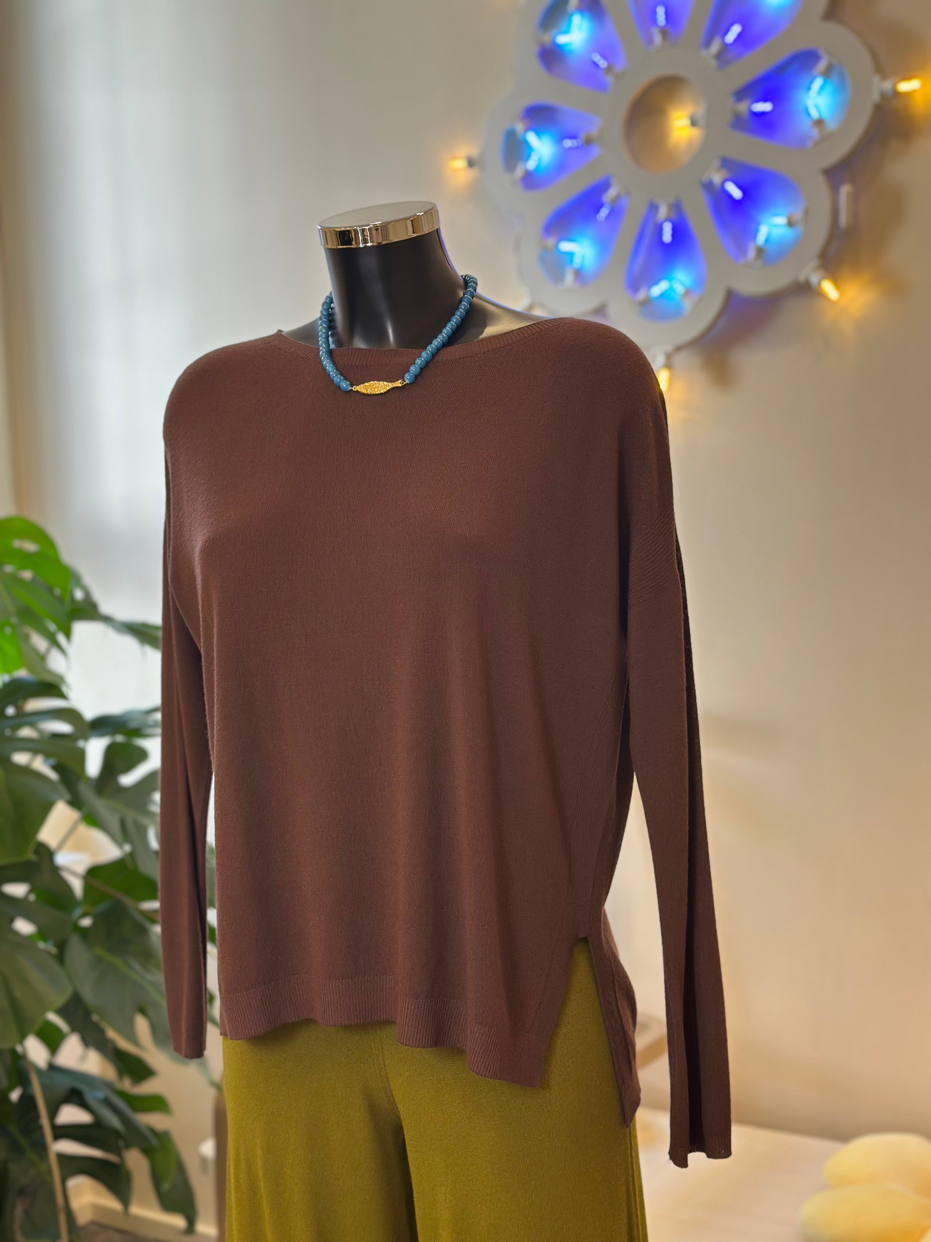 Strickpullover Bootausschnitt mit Schlitzen Braun Kontatto