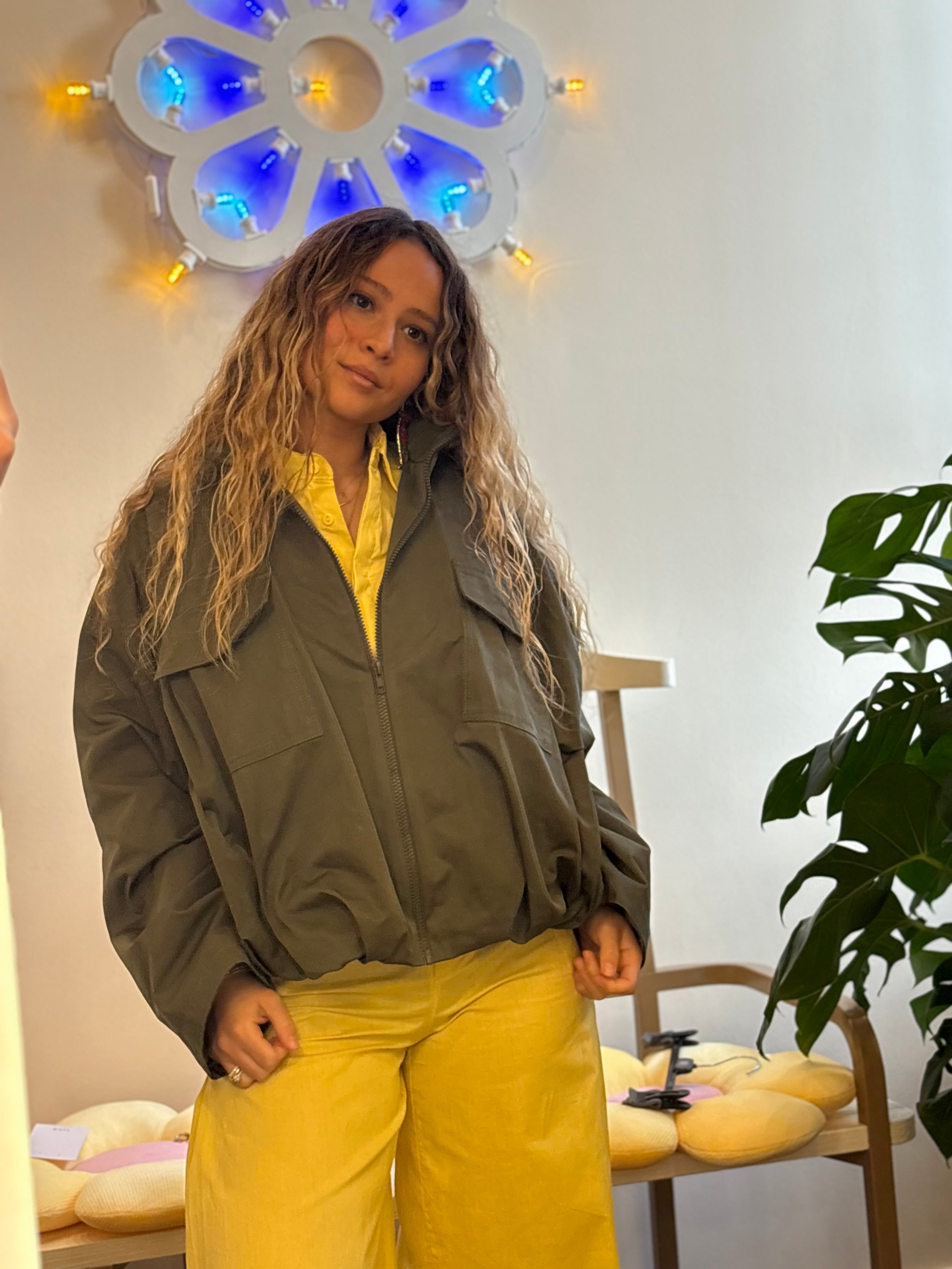 Bomberjacke mit Reißverschluss Militärgrün Kontatto