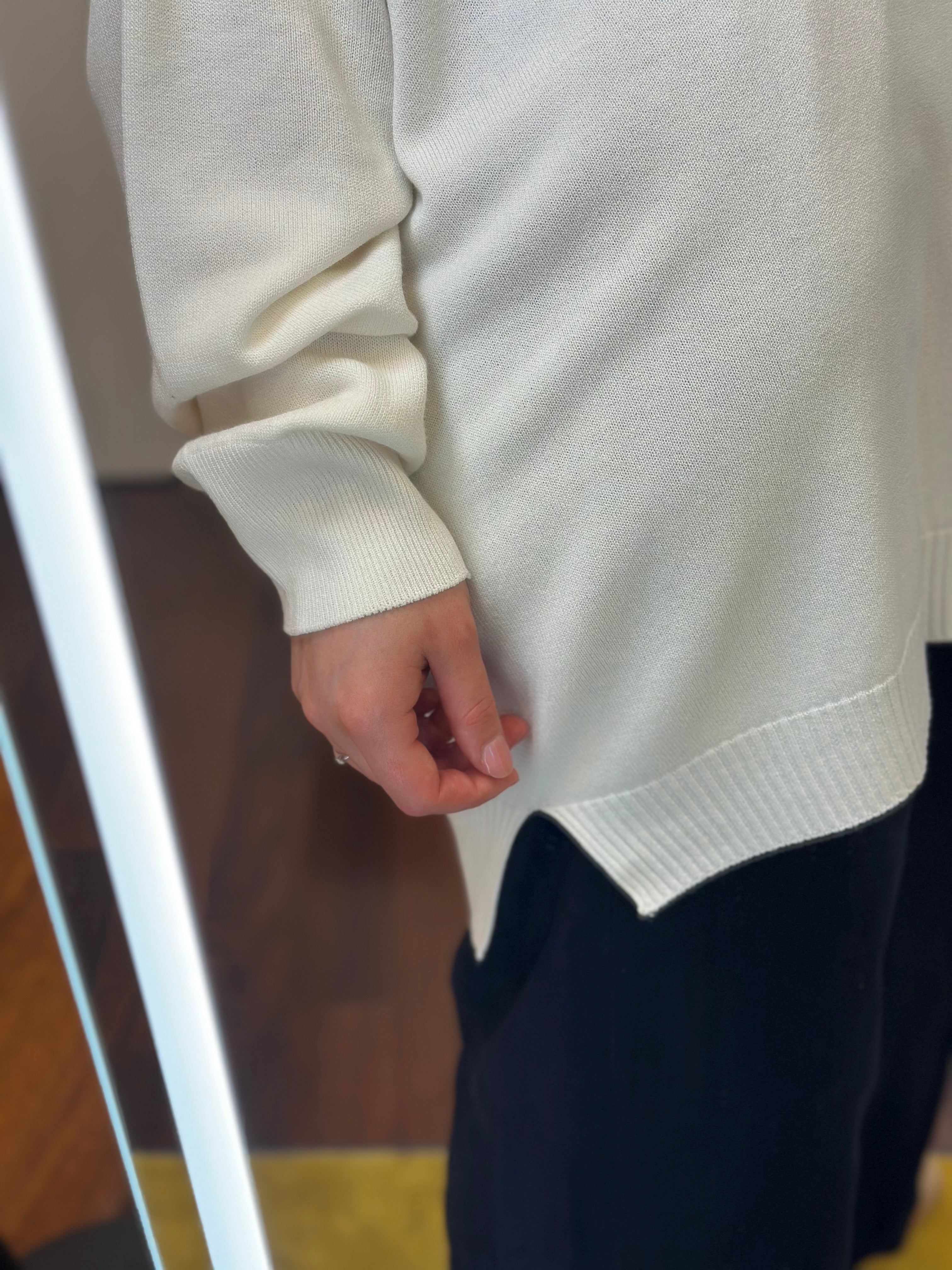 Kontatto – Strickjacke mit Knöpfen Viskose Weiß