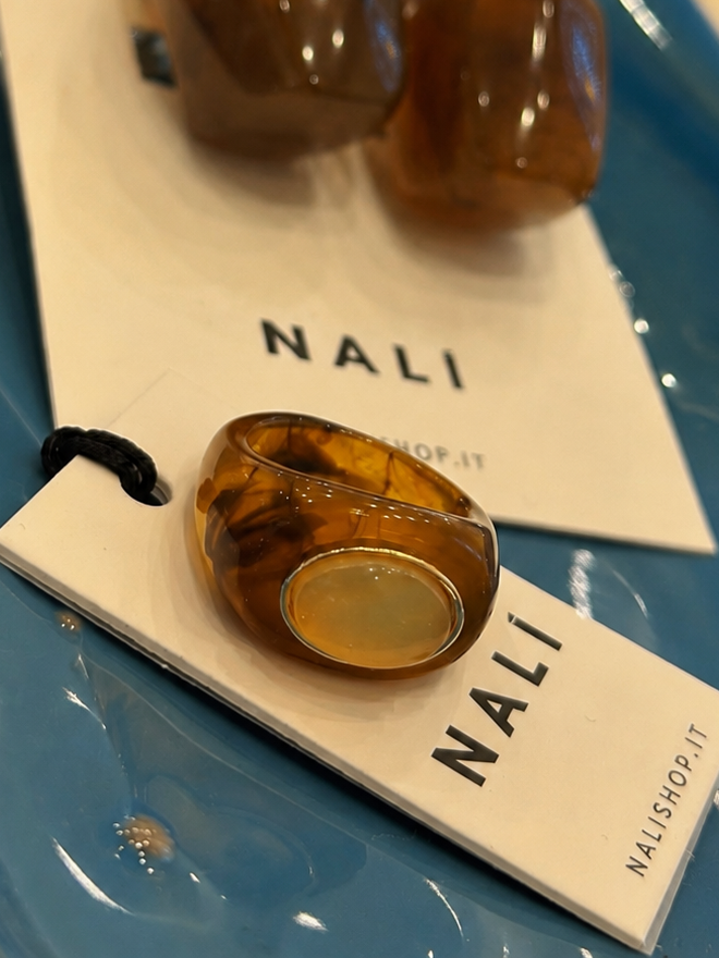 Ring aus Harz Braun Nali