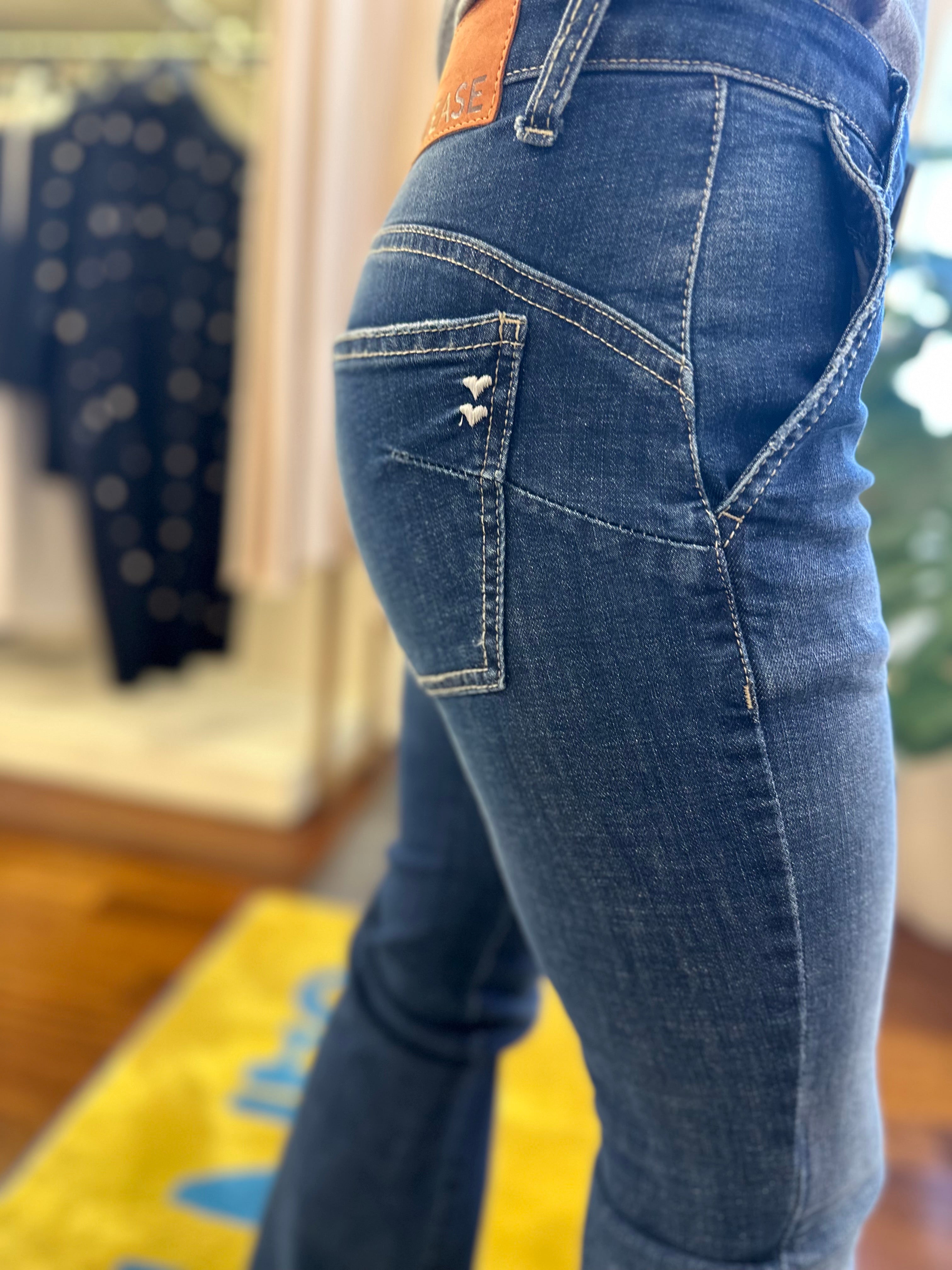 Blaue Jeans Mittlere Taille Boot Cut