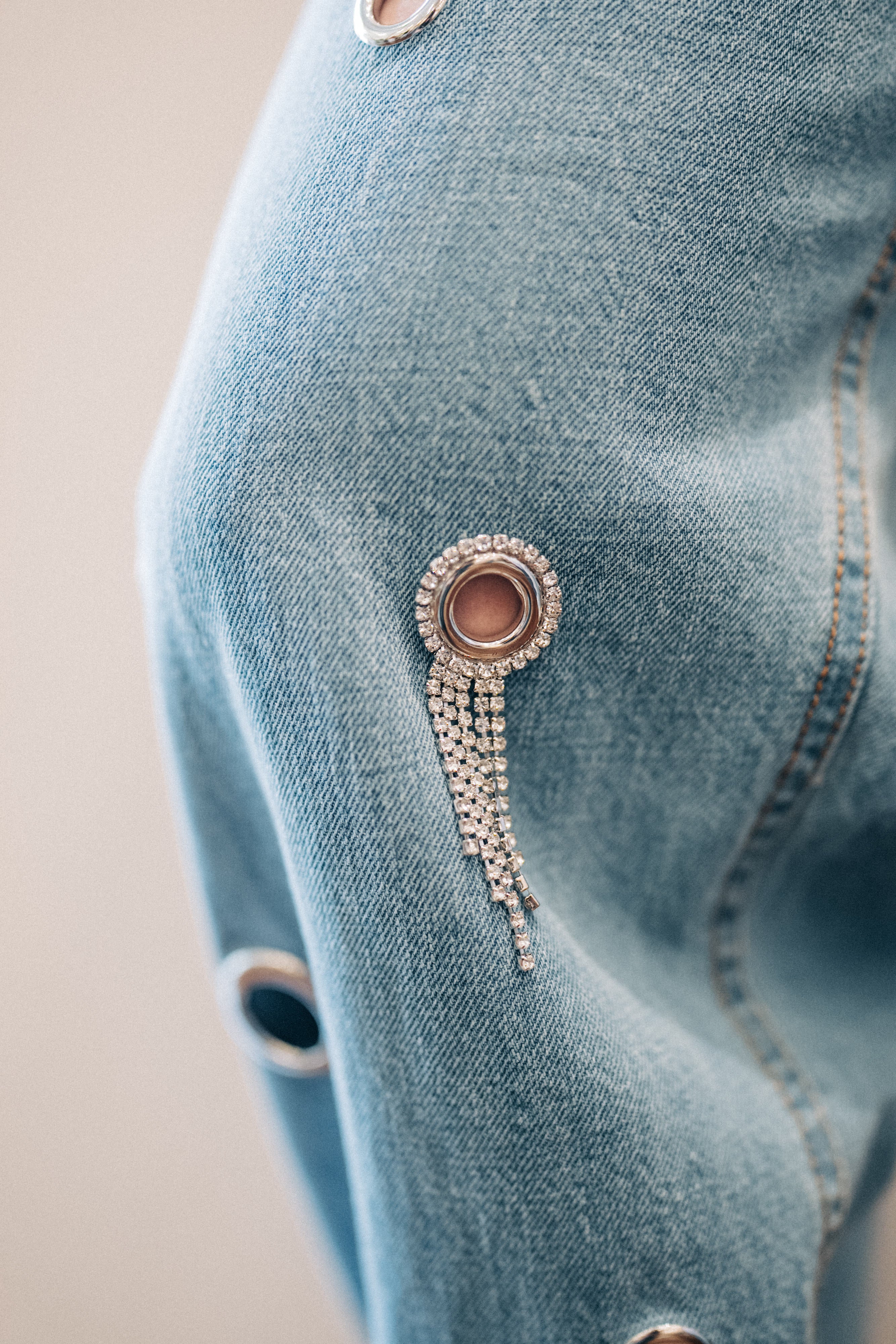 Jeans mit Applikationen Jijil