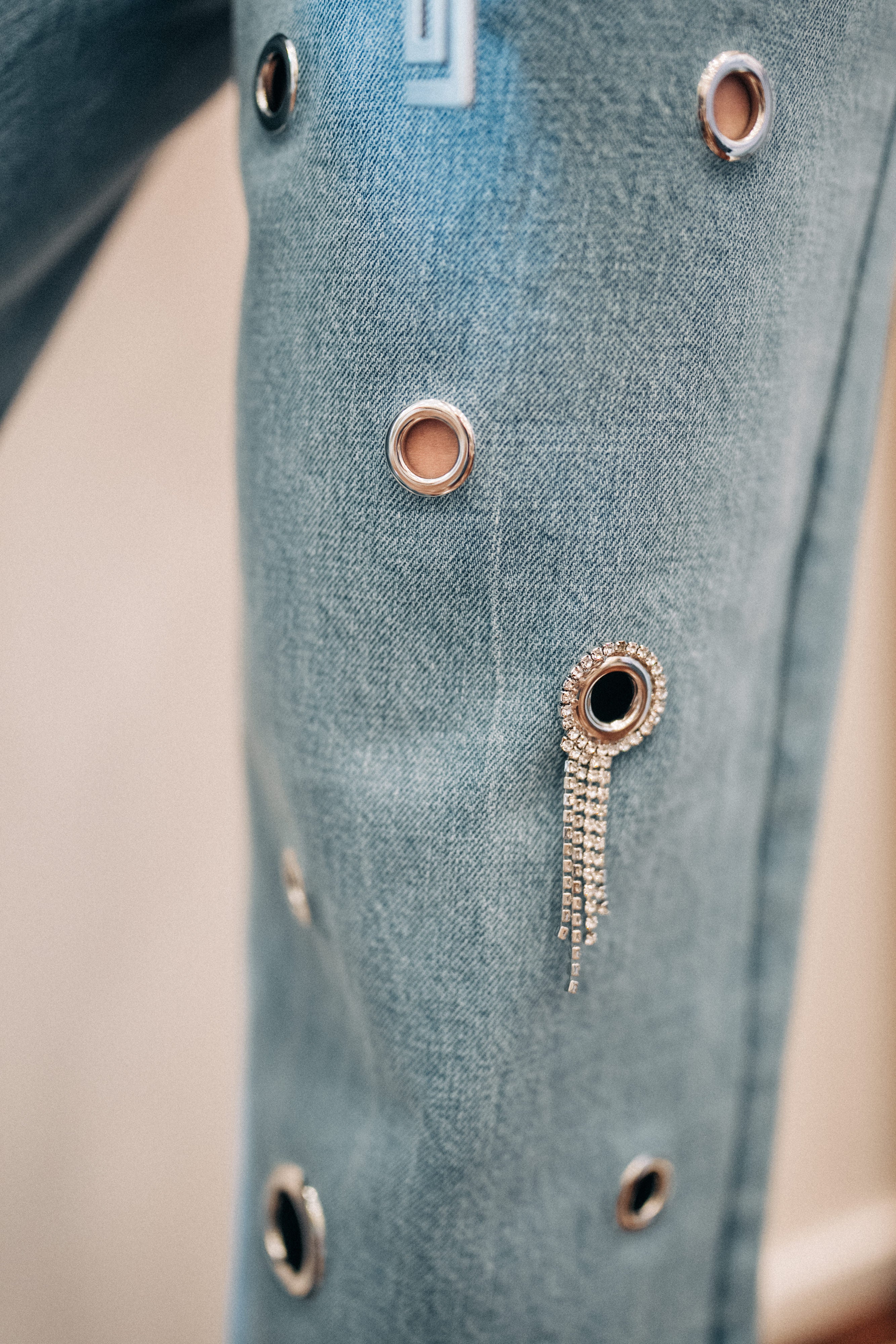 Jeans mit Applikationen Jijil