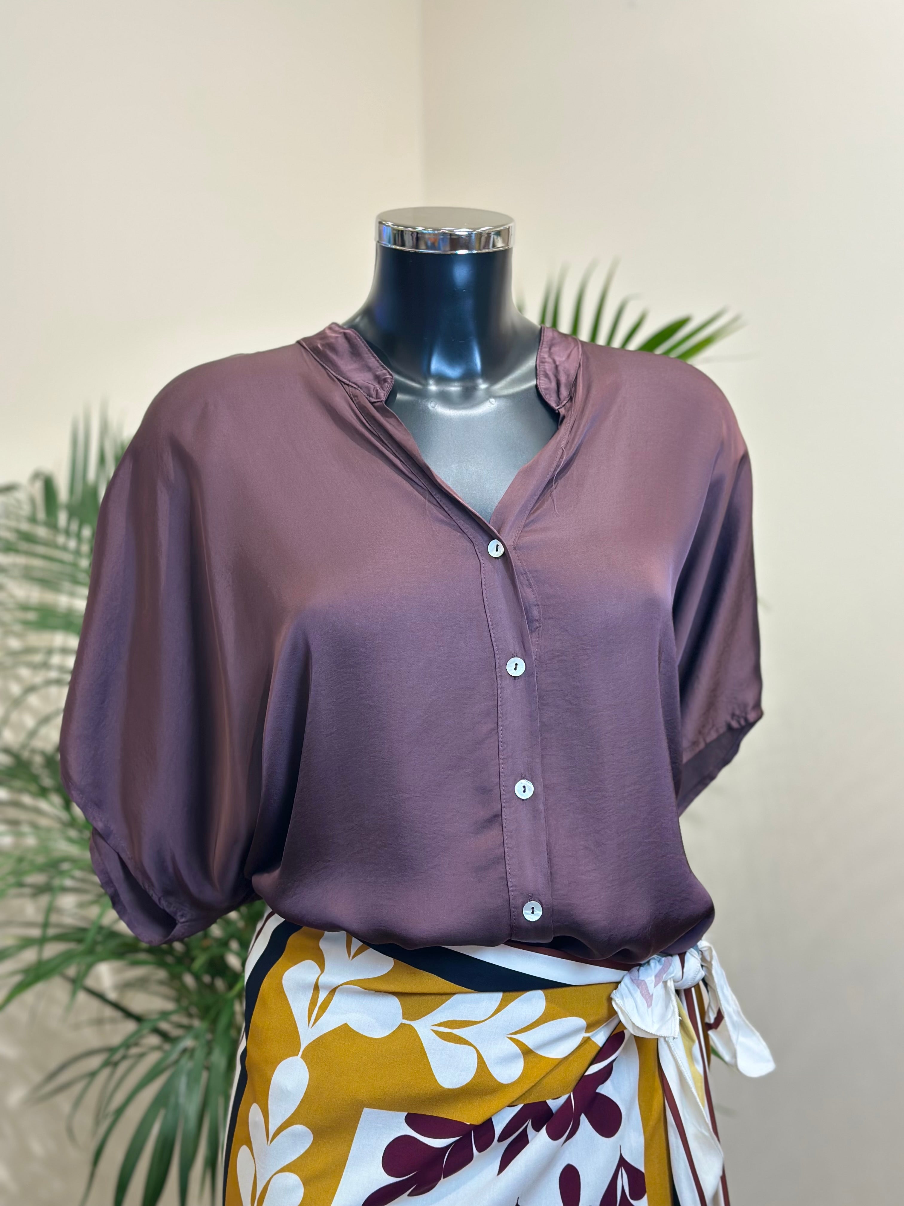 Viskose-Shirt mit Knöpfen in Bordeaux