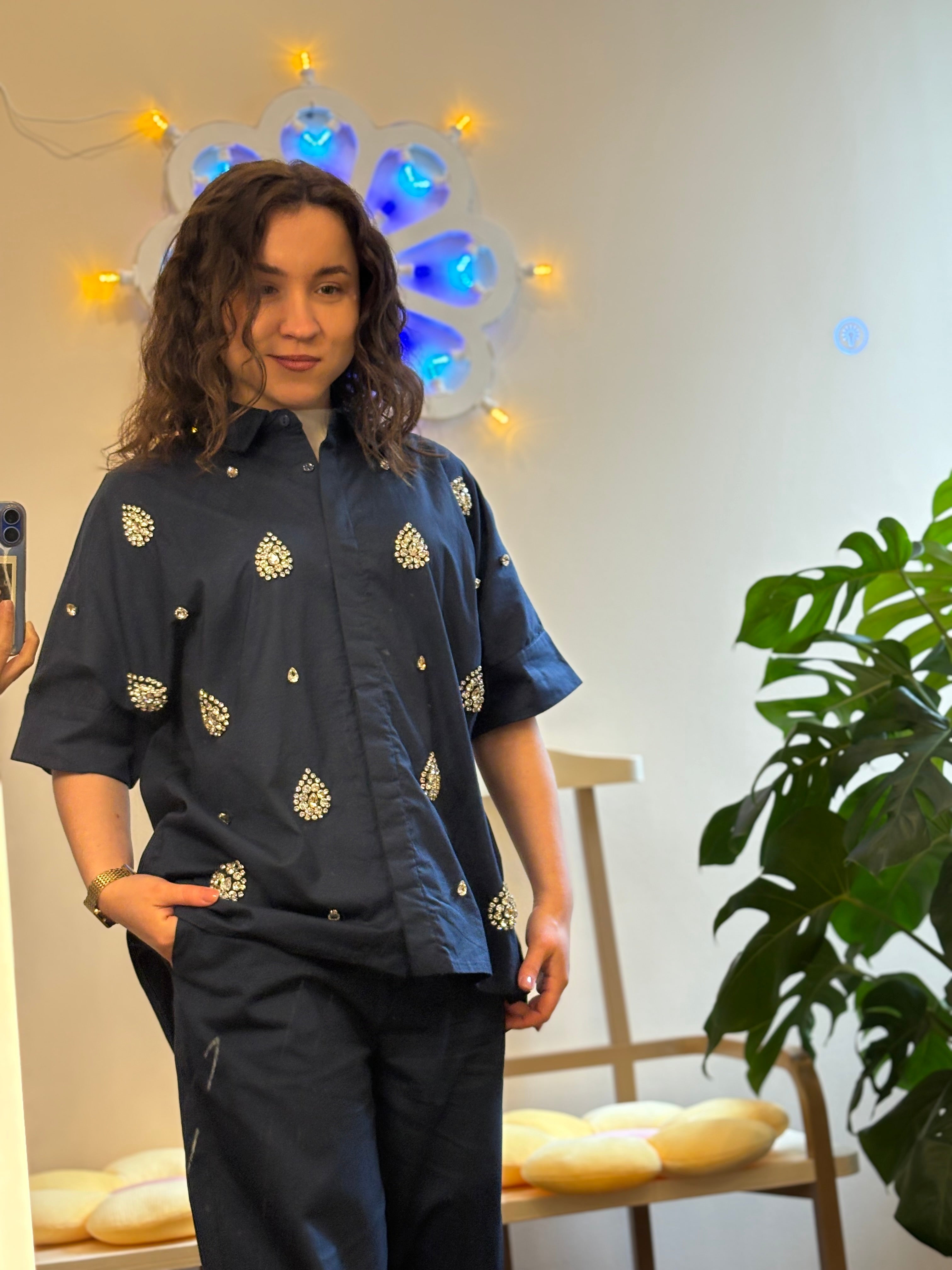 Hemd Kurzarm mit Applikationen Blau Jijil