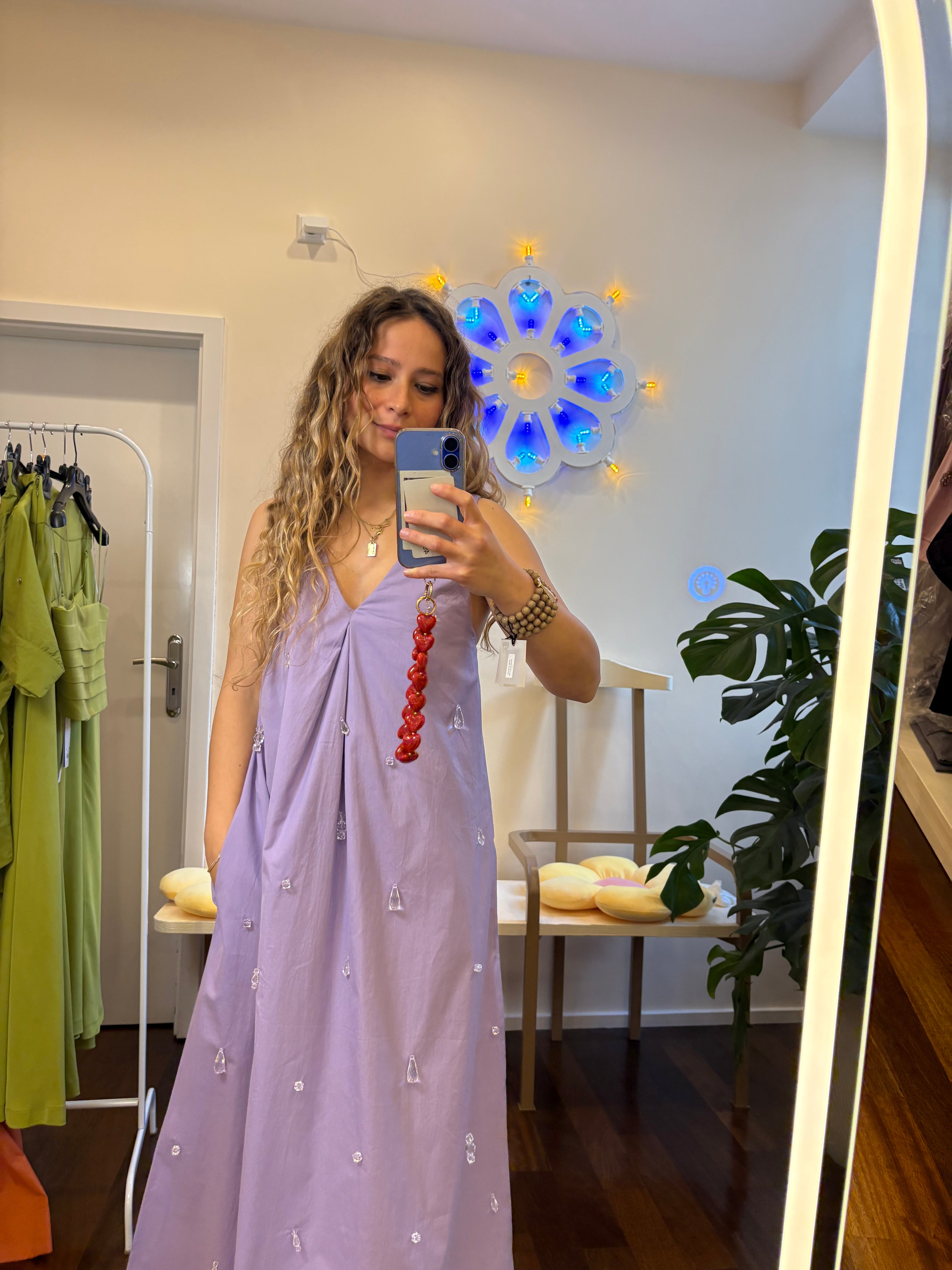 Kleid mit Applikationen Lila Jijil