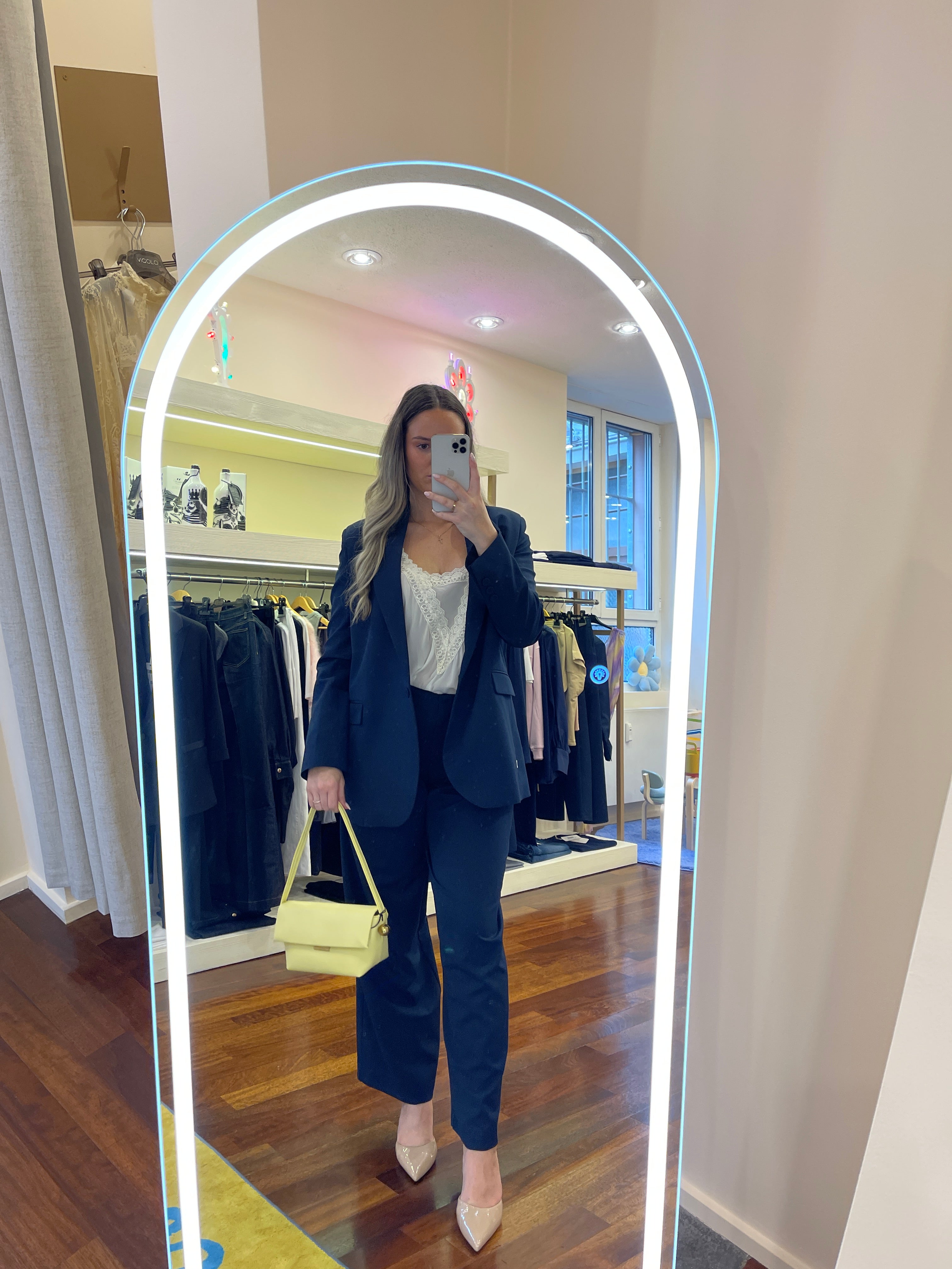 Blazer Blau. Jijil